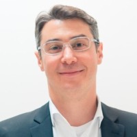 Flávio - Mediador e Advogado